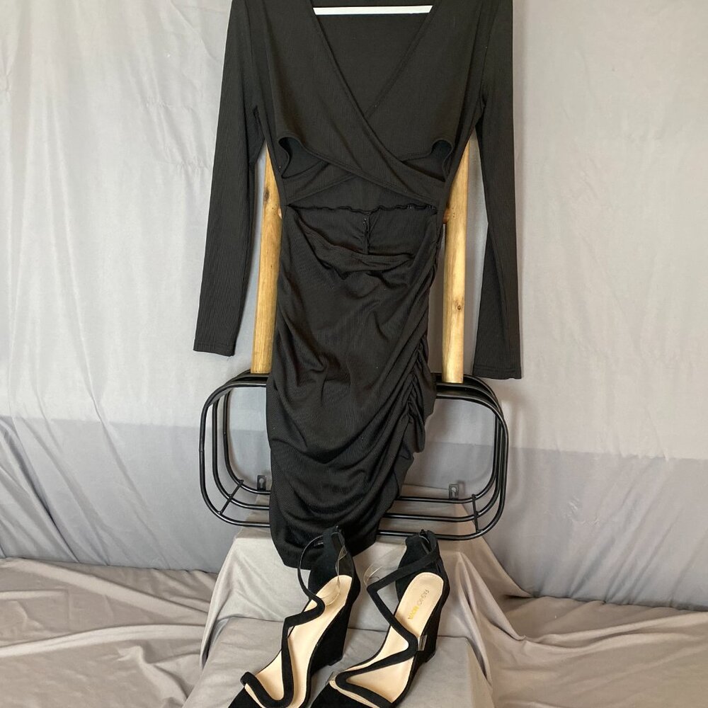 Shein Long Sleeve Black Wrap Dress. Size: Medium/6